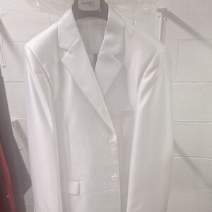 Elegant White Blazer